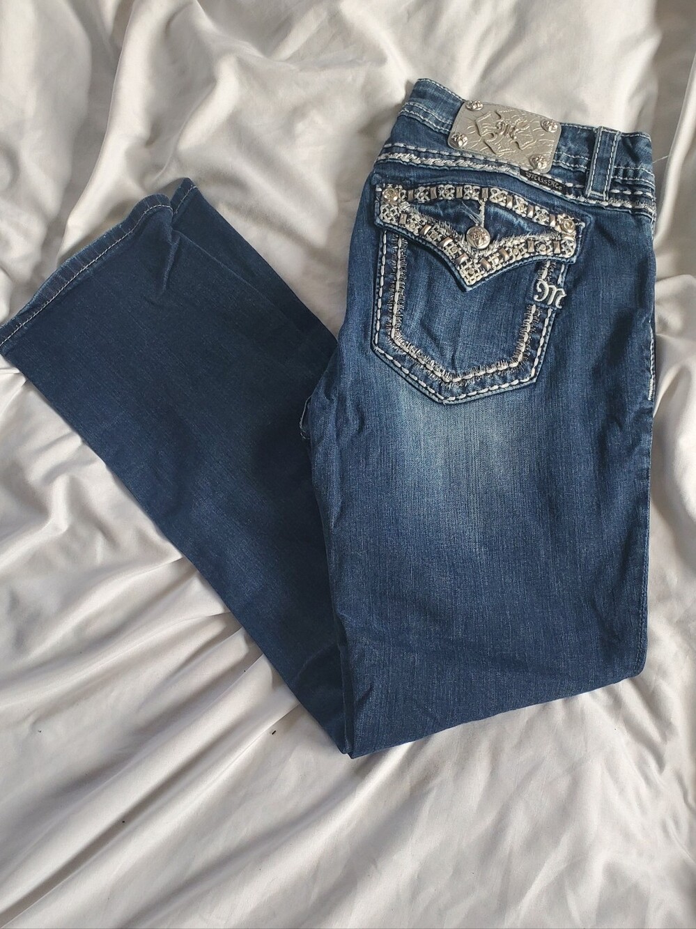 Miss Me Mid-Rise Cropped Embellished Blue Women's Jeans, Sz31 (W32/L29) ME7041C2